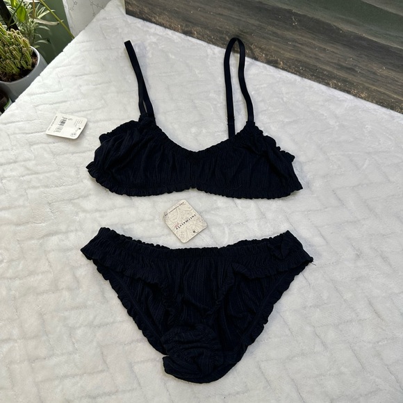Nwt $42 Free People Intimately Black Stretch Ruffle Bra & Panty Set S Small - Picture 1 of 10
